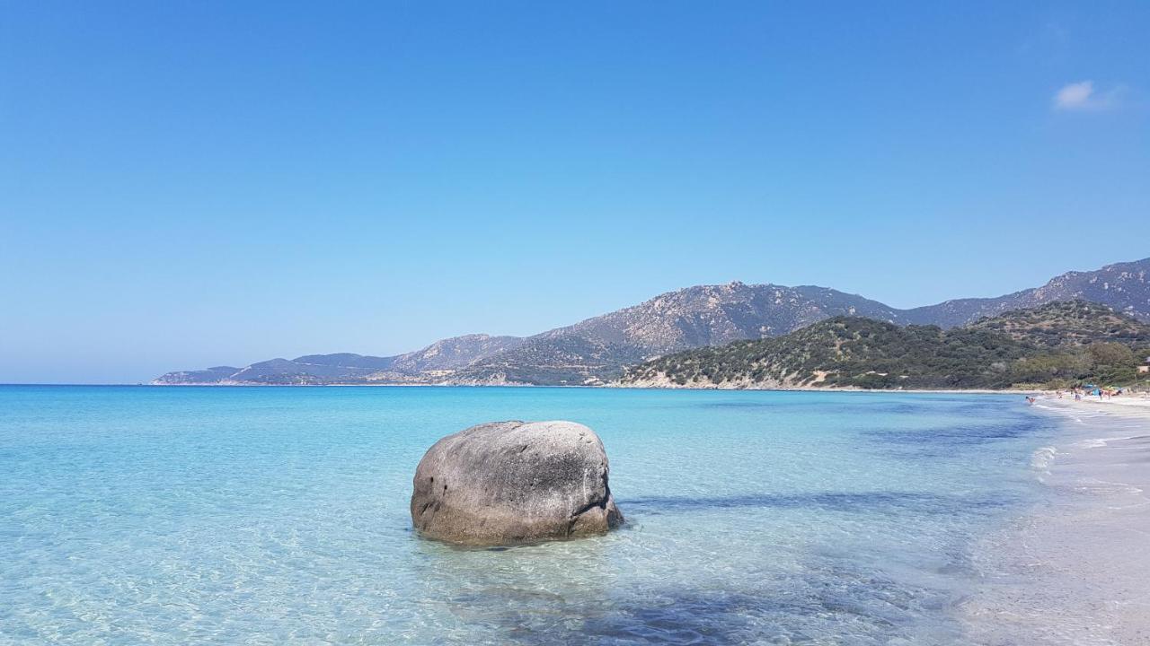 Spazioso Appartamento Con Terrazza A Due Passi Dal Centro Villasimius Exterior foto